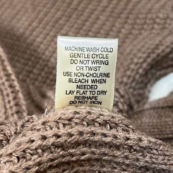NWT Women’s Say What? Brown Chunky Knit Long Sleeve V-Neck Sweater Dress / Small - Picture 7 of 7